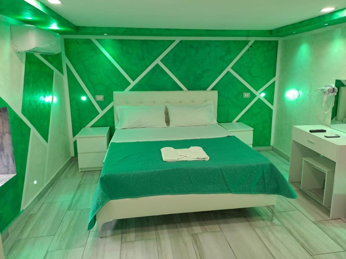 Clopat Vacanze2023 Hotel เนเปิลส์ ภายนอก รูปภาพ